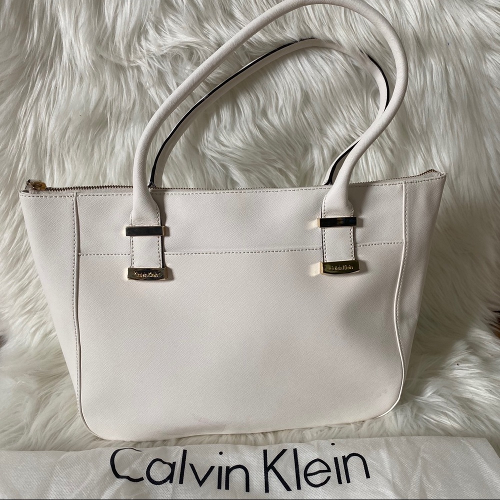Calvin Klein Designer Bag - Picture 9 of 10